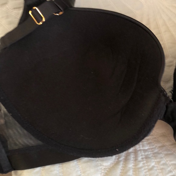 Victoria Secret Bra - Picture 3 of 7